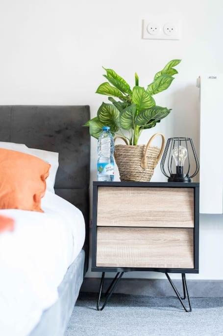 Apartamento La Luna - Elegante Maison De Standing Avec Exterieur - 25 Min De Paris Andrésy